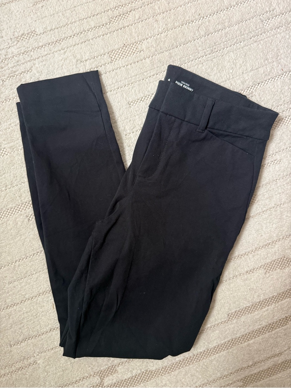 Old Navy High-Rise Pixie Skinny Black Pants Size 4